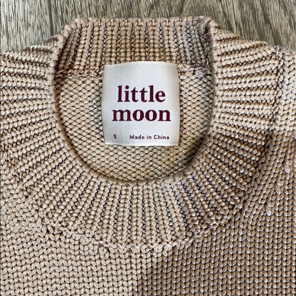 Aritzia little moon sweater - Picture 2 of 10